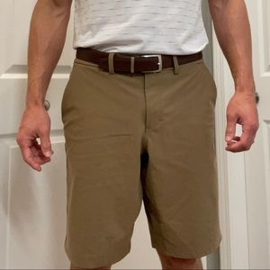 Lululemon Kaki 34” W Shorts